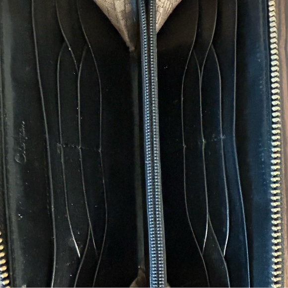 Cole Haan Black Patent Leather Tassel Zip Wallet - Picture 10 of 12